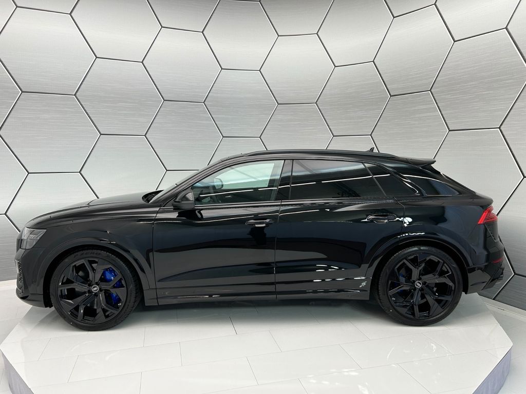 Audi RSQ8 2024