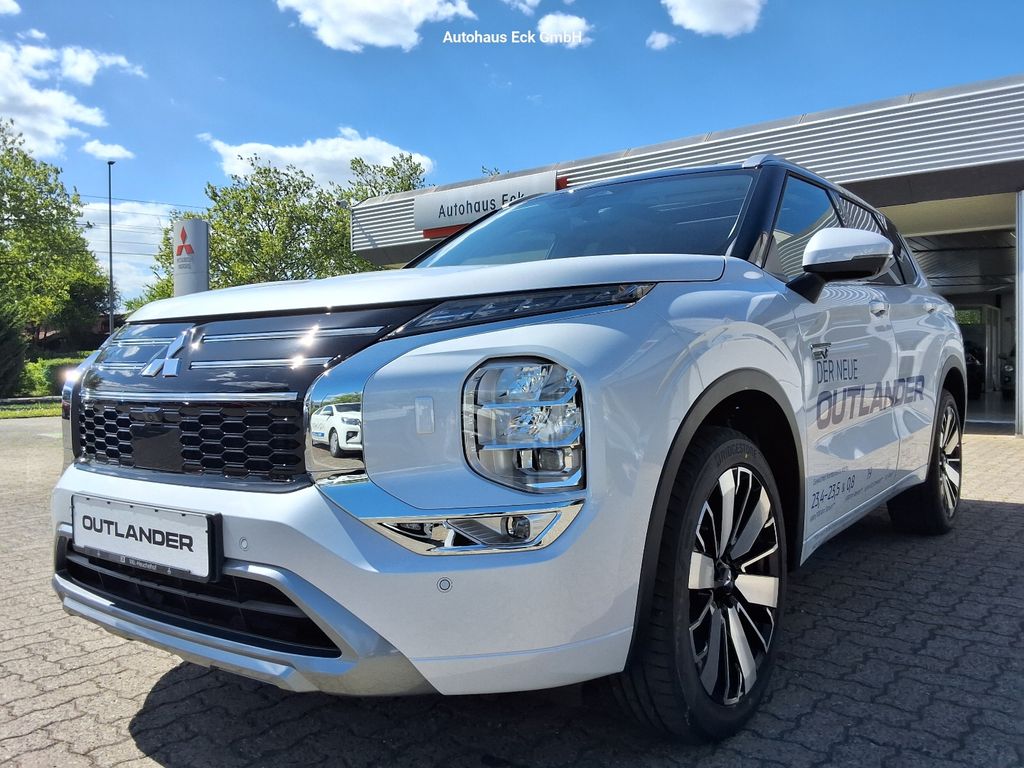 Mitsubishi Plug-in Hybrid Outlander 2025
