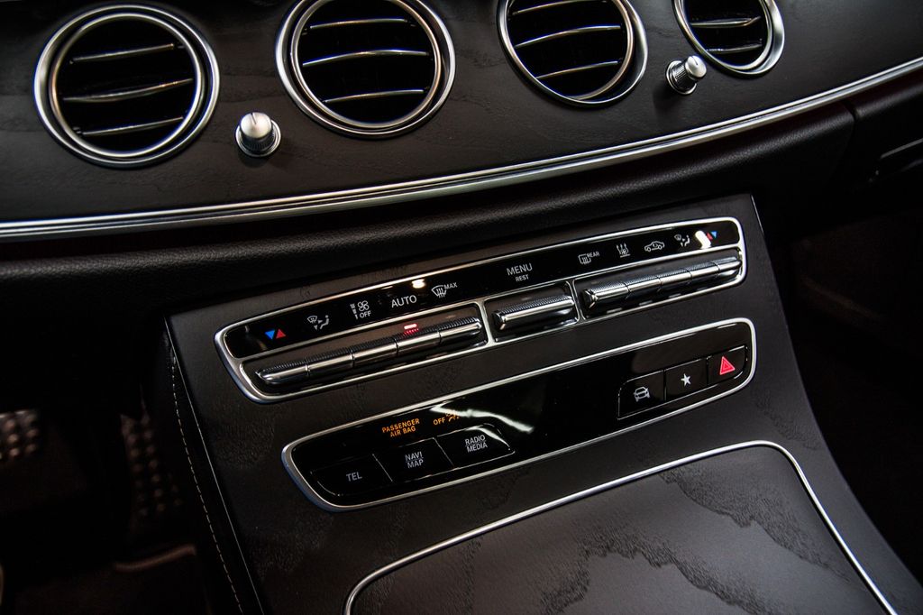 Mercedes-Benz E 300 2022