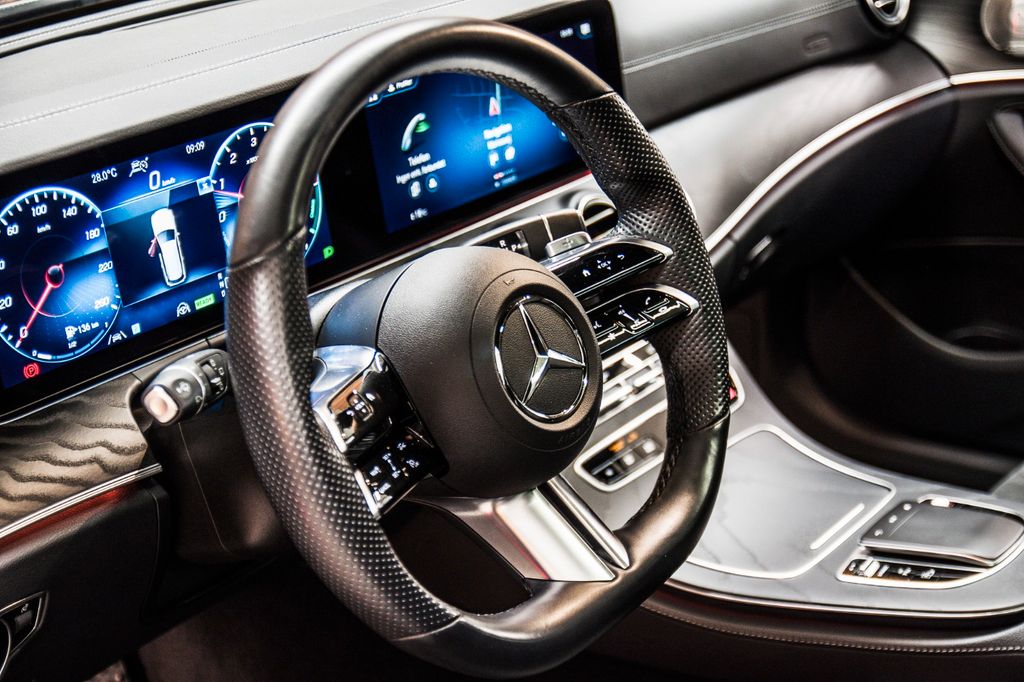 Mercedes-Benz E 300 2022