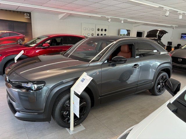 Mazda MX-30 2025