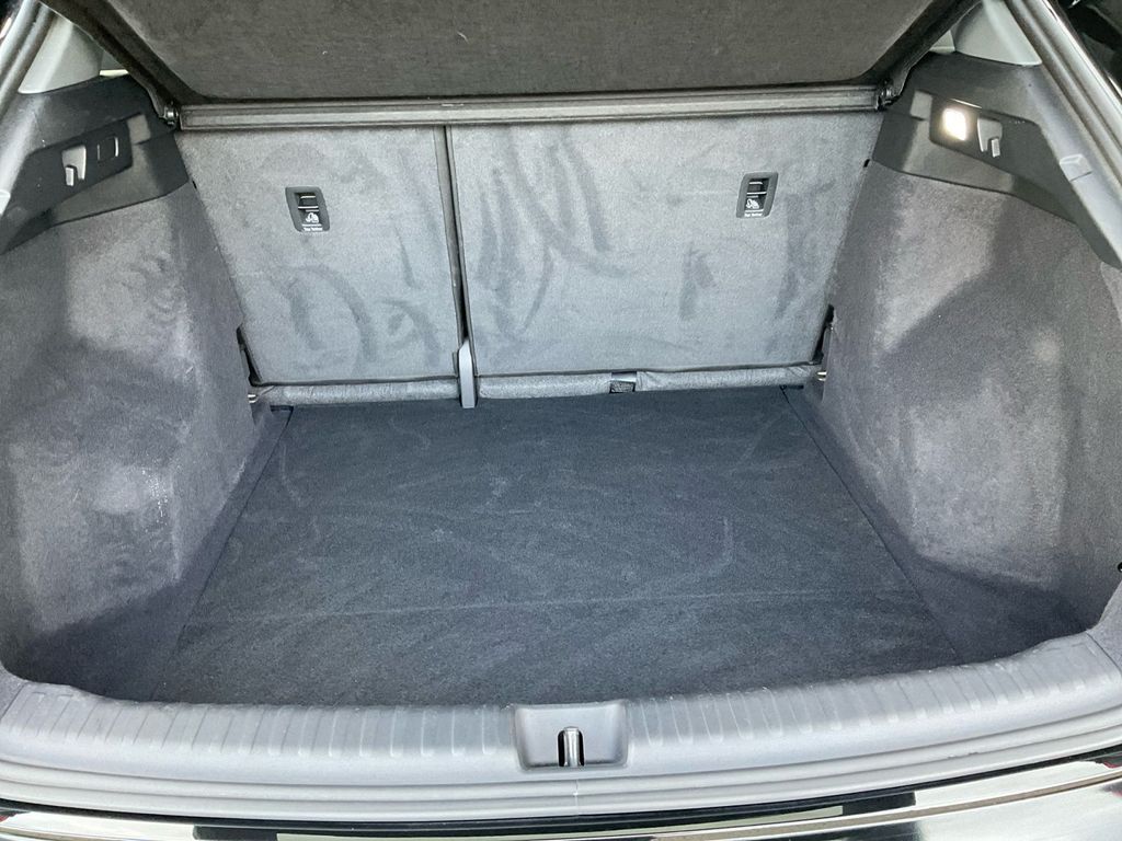 Audi Q4 e-tron 2021