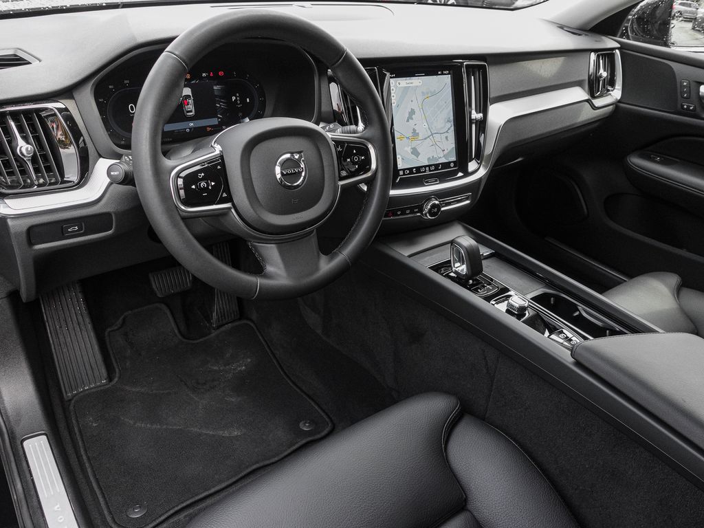 Volvo V60 Cross Country 2023