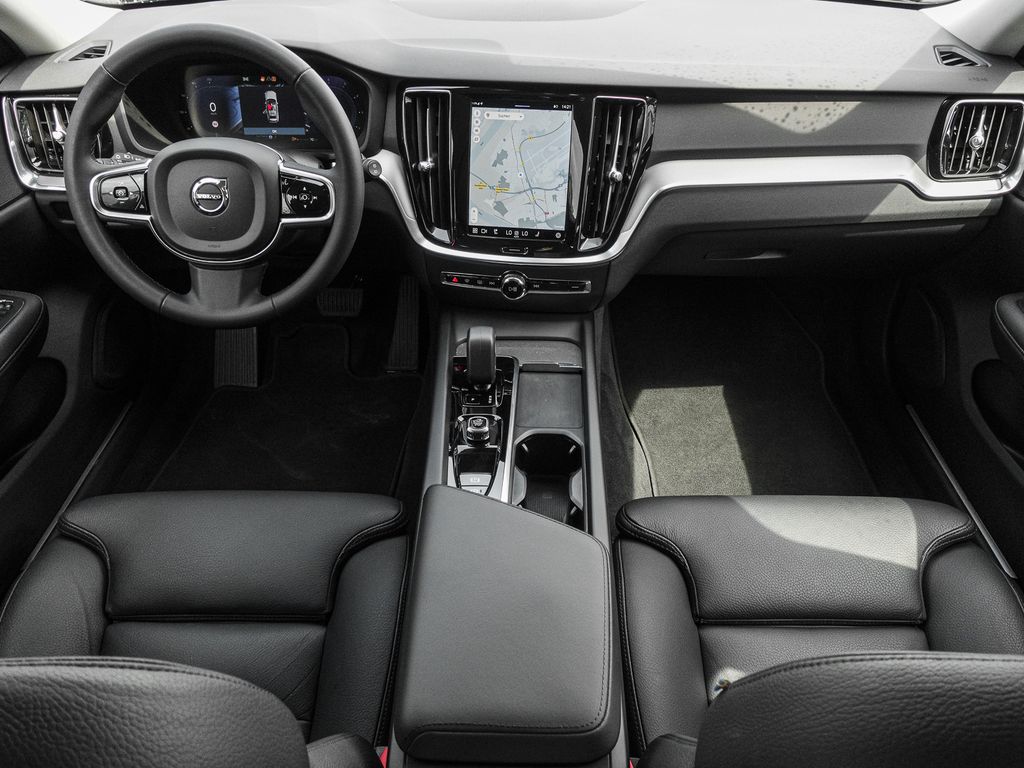 Volvo V60 Cross Country 2023