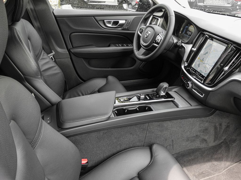 Volvo V60 Cross Country 2023