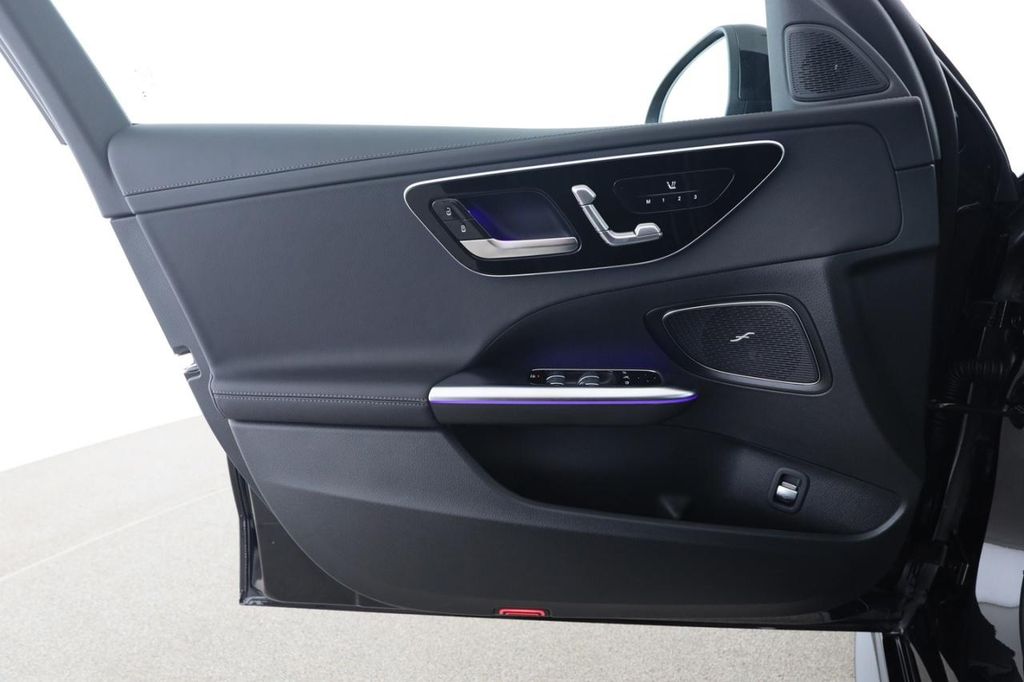 Mercedes-Benz C 220 2025