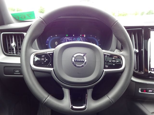 Volvo XC60 2024