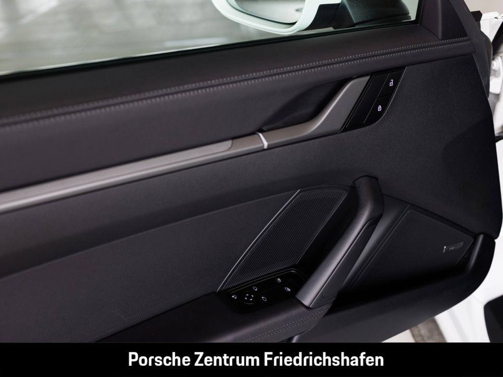 Porsche 992 2024