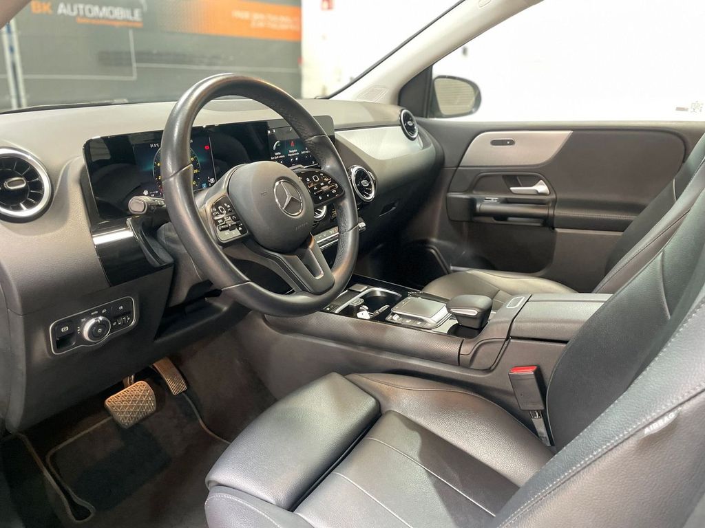 Mercedes-Benz B 180 2022
