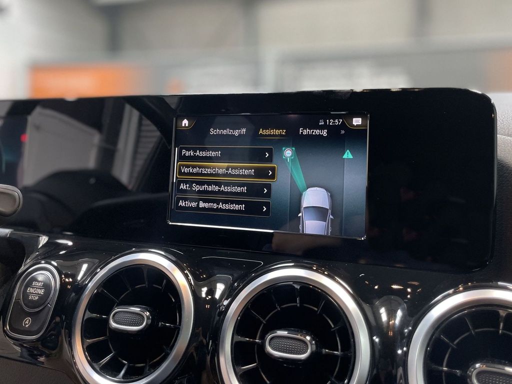 Mercedes-Benz B 180 2022