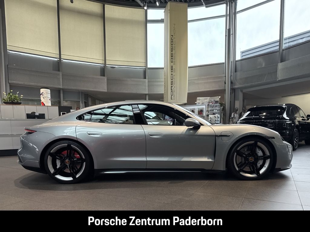 Porsche Taycan 2023