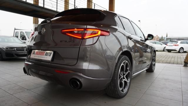 Alfa Romeo Stelvio 2021