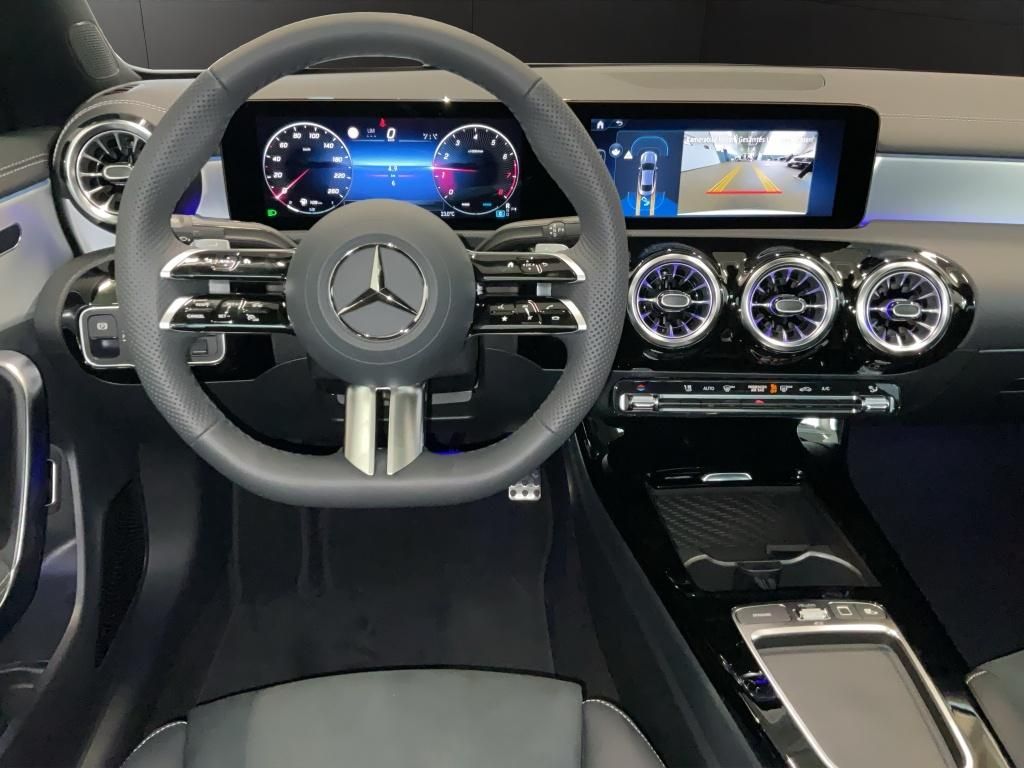 Mercedes-Benz CLA 200 2025