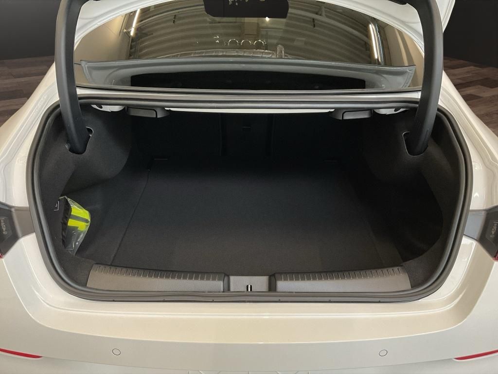 Mercedes-Benz CLA 200 2025