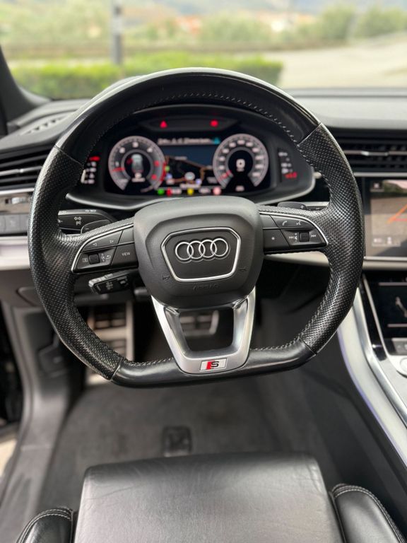 Audi Q8 2020