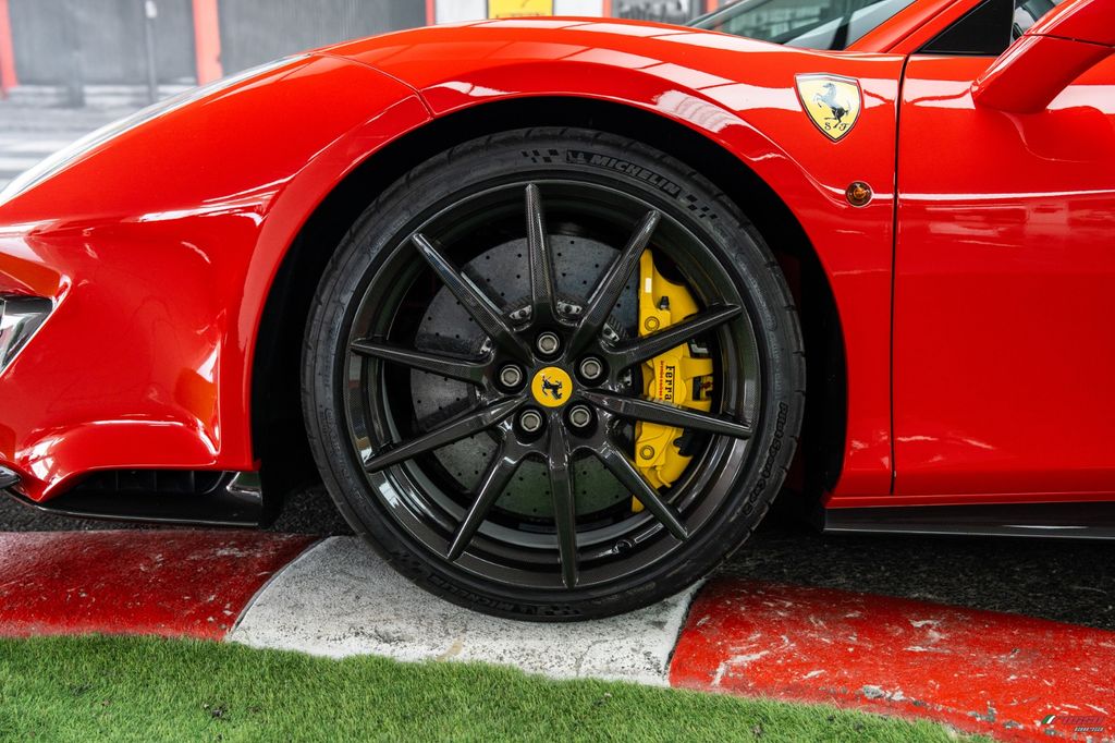 Ferrari 488 Pista 2019