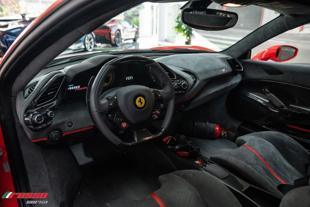 Ferrari 488 Pista 2019
