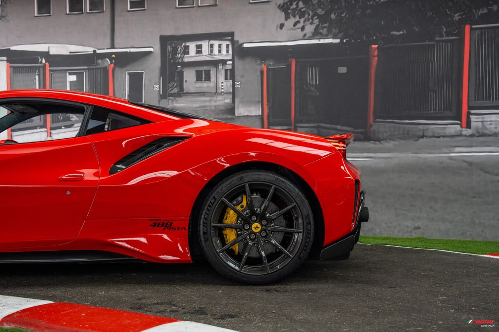 Ferrari 488 Pista 2019