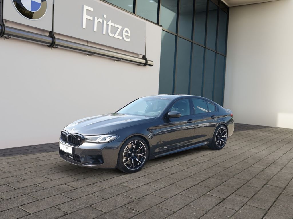 BMW M5 2022