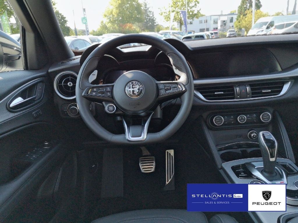 Alfa Romeo Stelvio 2025