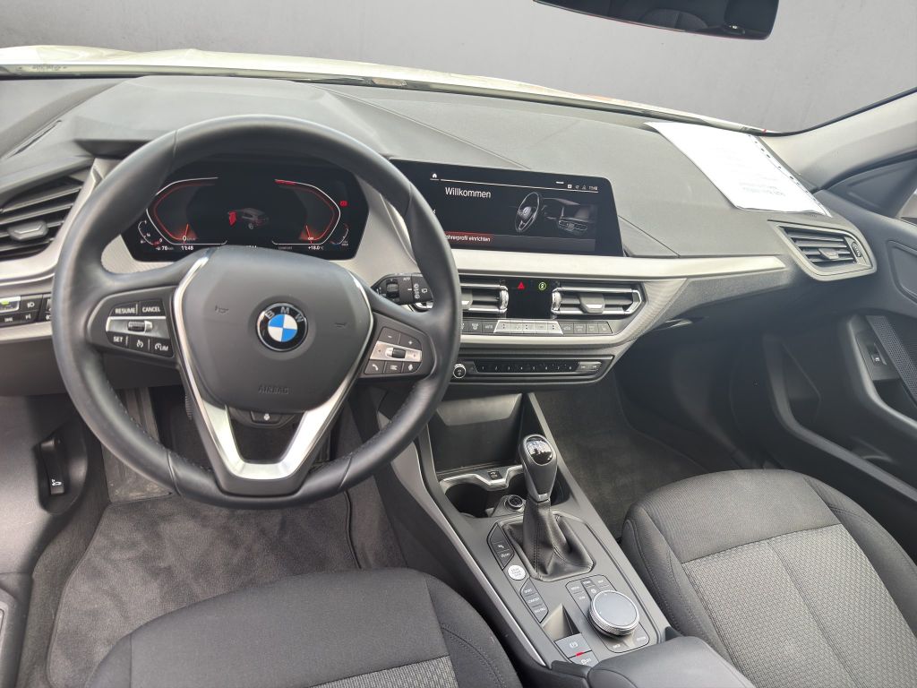 BMW 116 2024