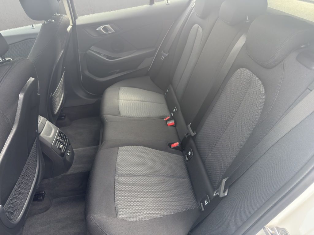 BMW 116 2024