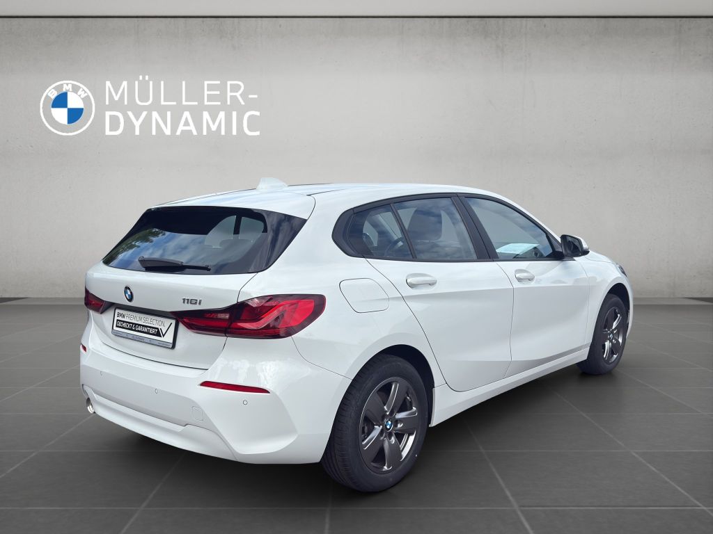 BMW 116 2024