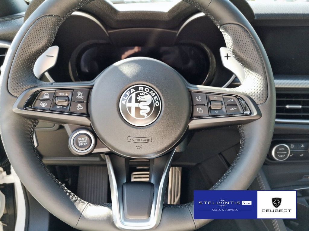 Alfa Romeo Stelvio 2025