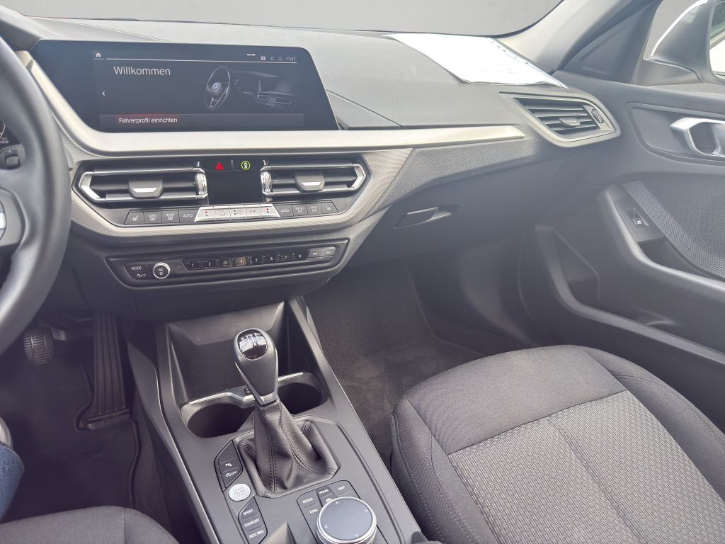 BMW 116 2024