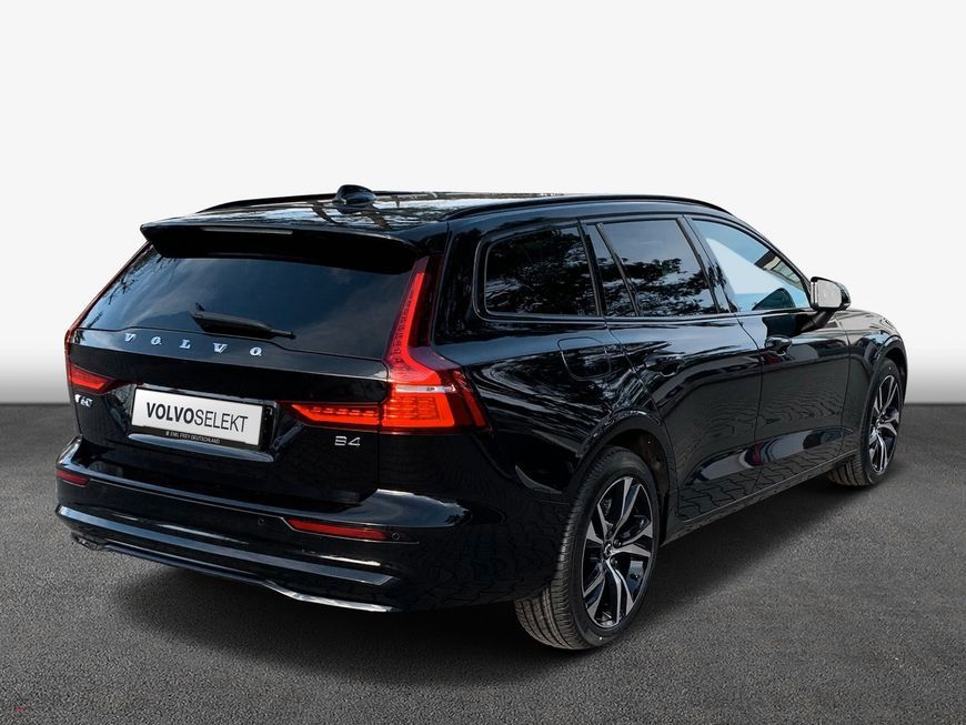 Volvo V60 2024