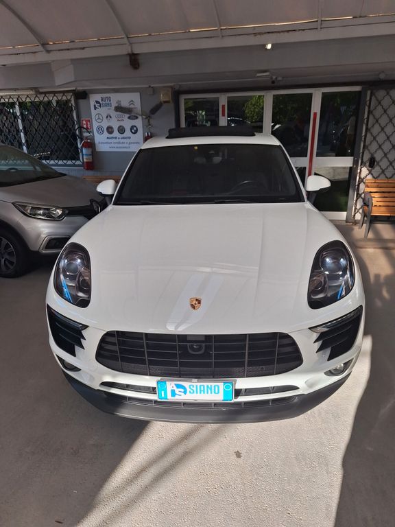 Porsche Macan 2016