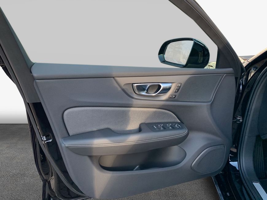 Volvo V60 2024