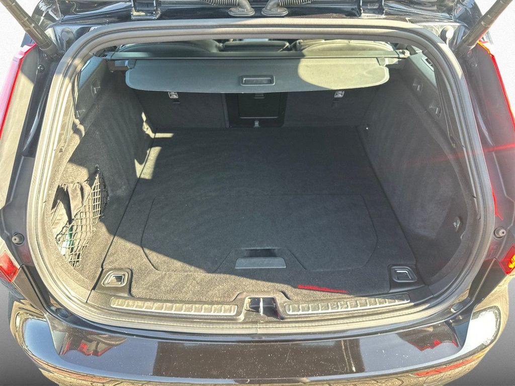 Volvo V60 2022