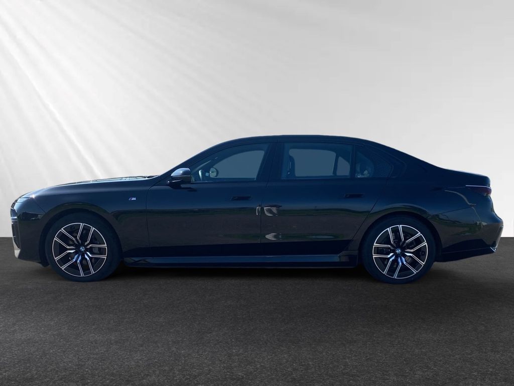 BMW i7 2024