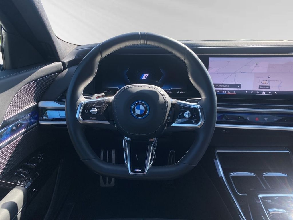BMW i7 2024