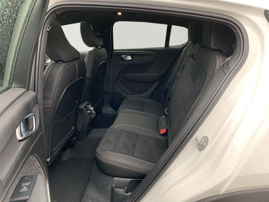 Volvo C40 2024