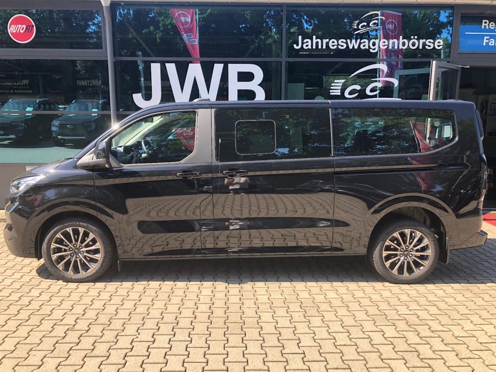 Ford Tourneo Custom 2025