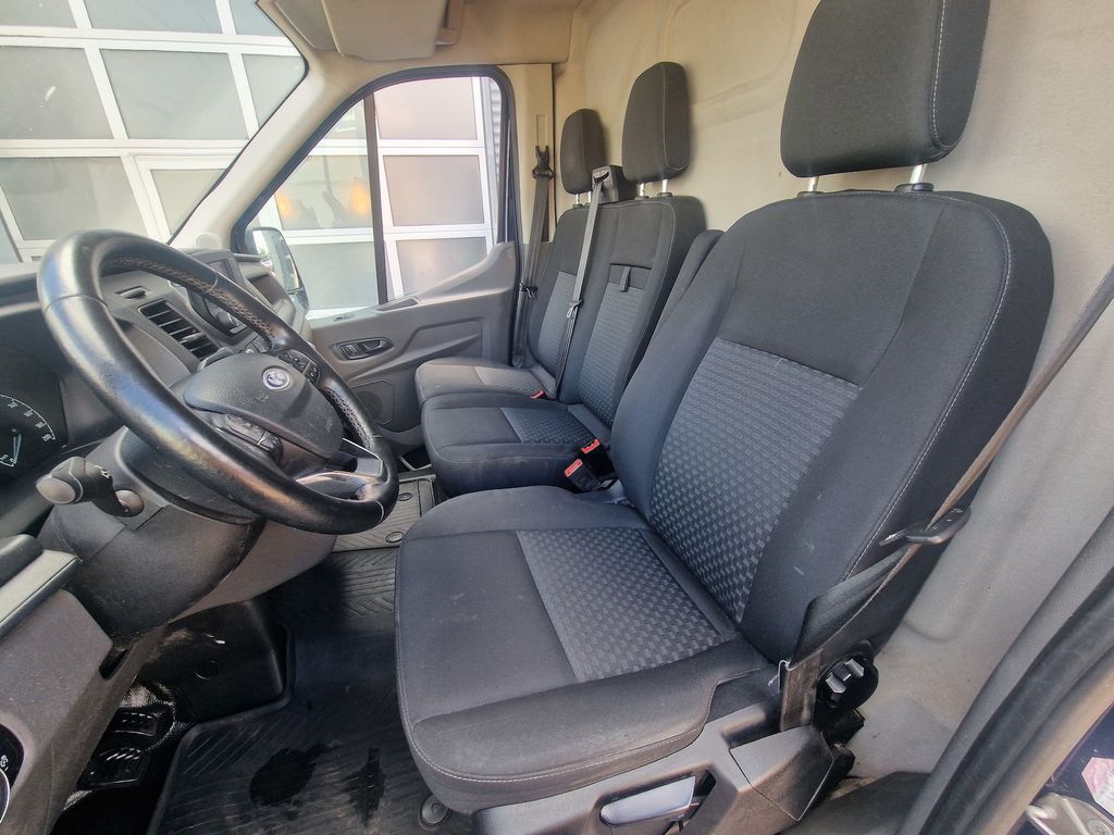 Ford Transit 2021