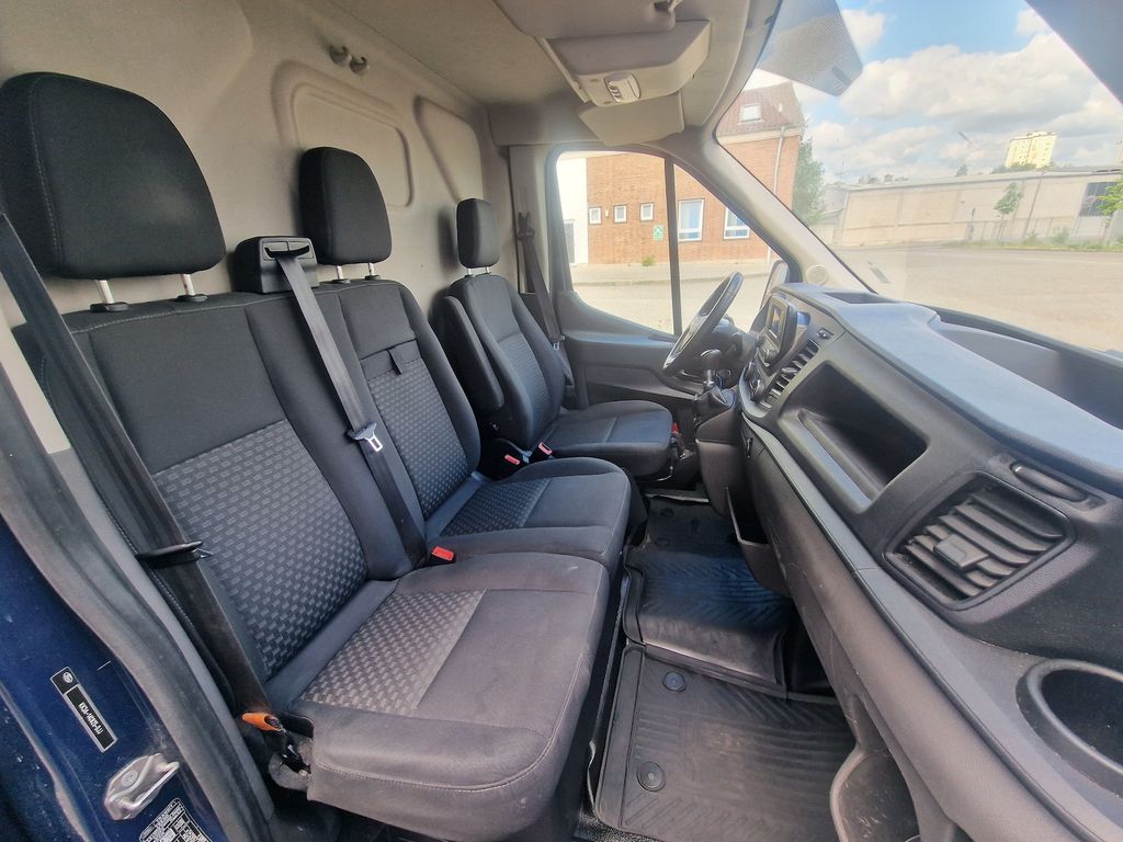 Ford Transit 2021