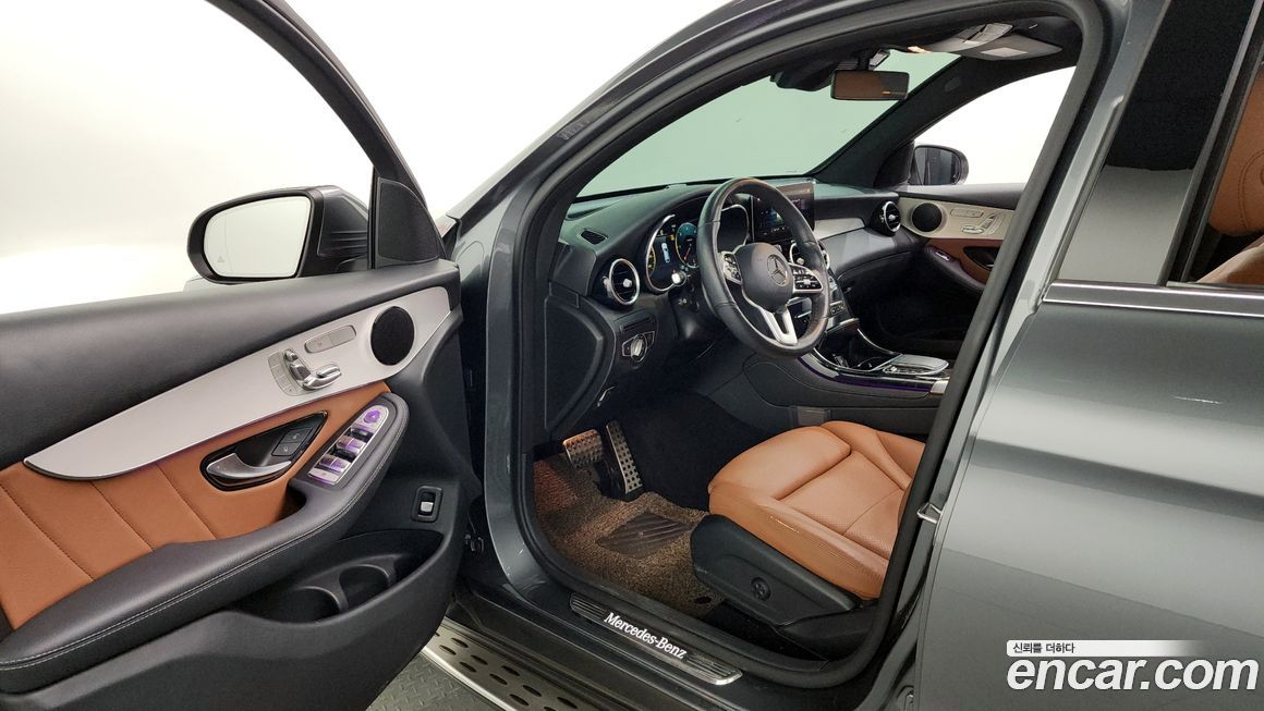 Mercedes-Benz GLC-Class 2020