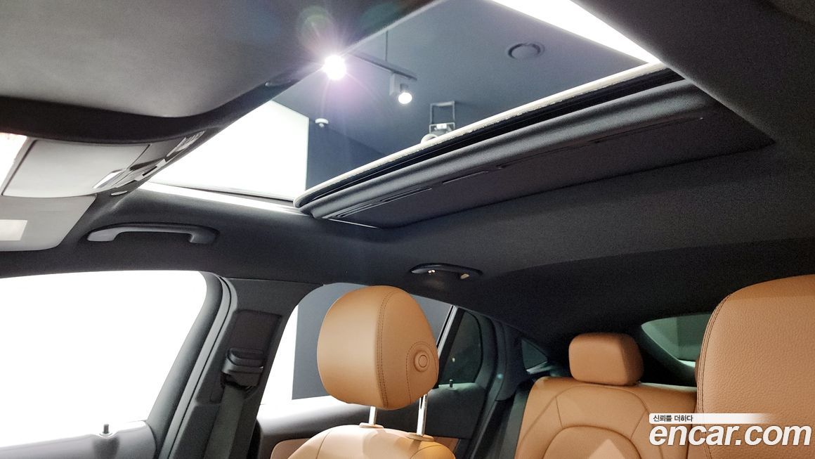 Mercedes-Benz GLC-Class 2020