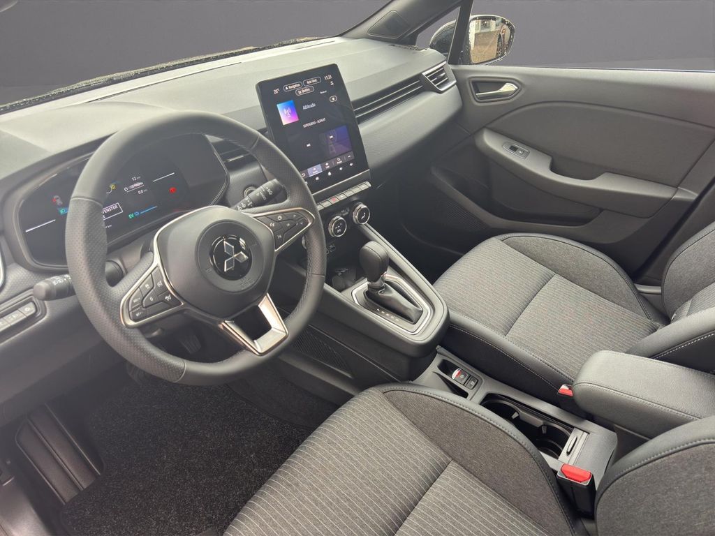 Mitsubishi Colt 2025