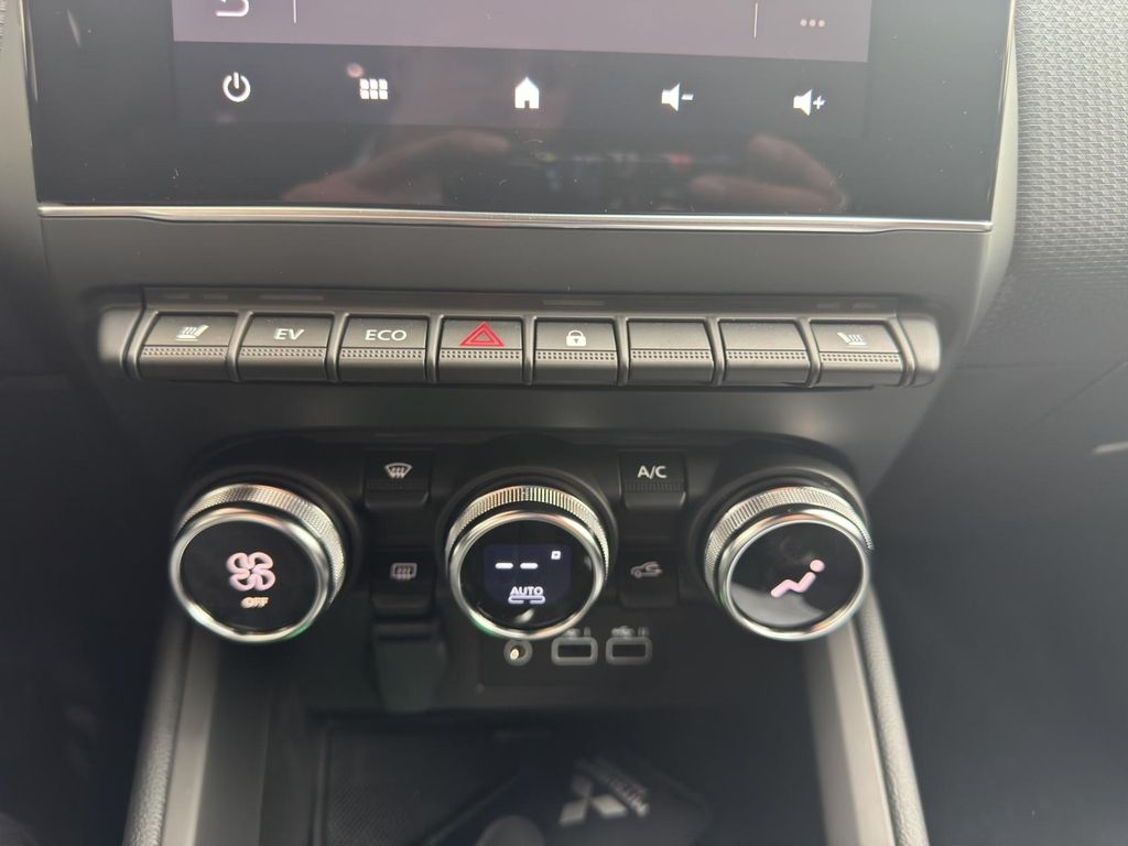 Mitsubishi Colt 2025