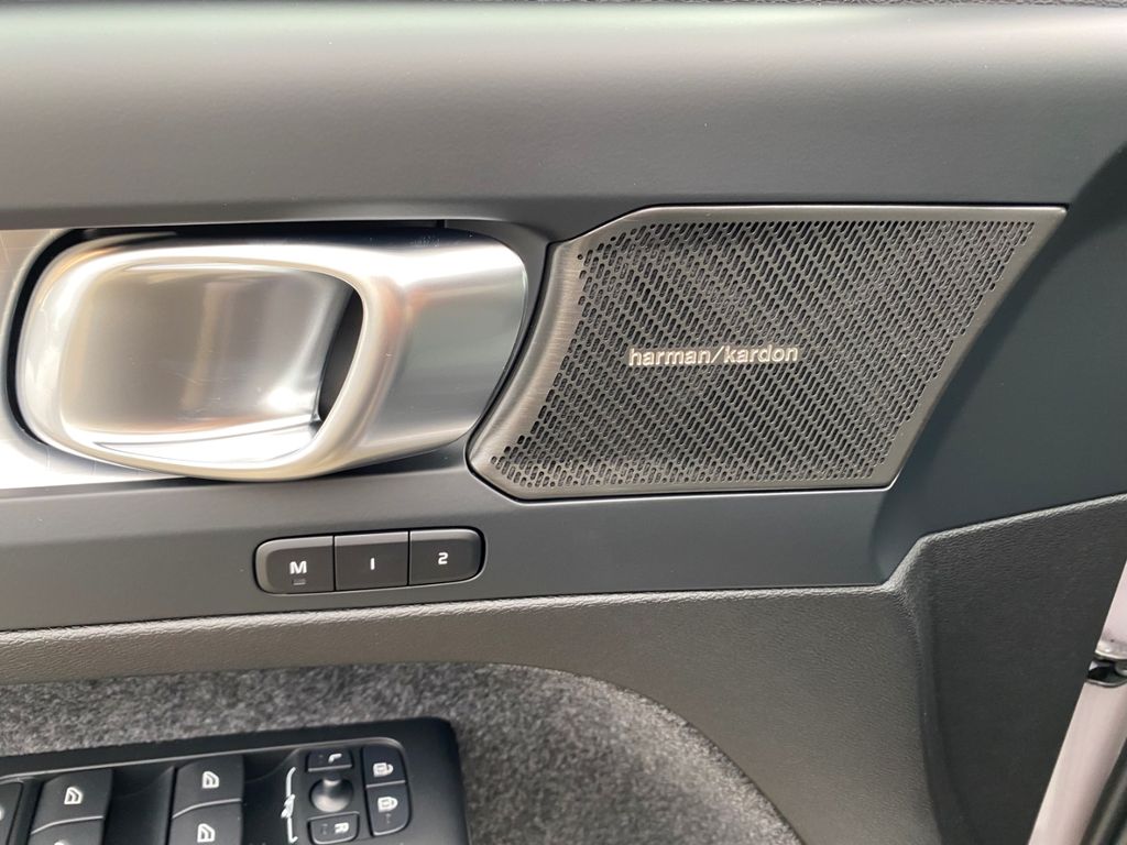 Volvo XC40 2024