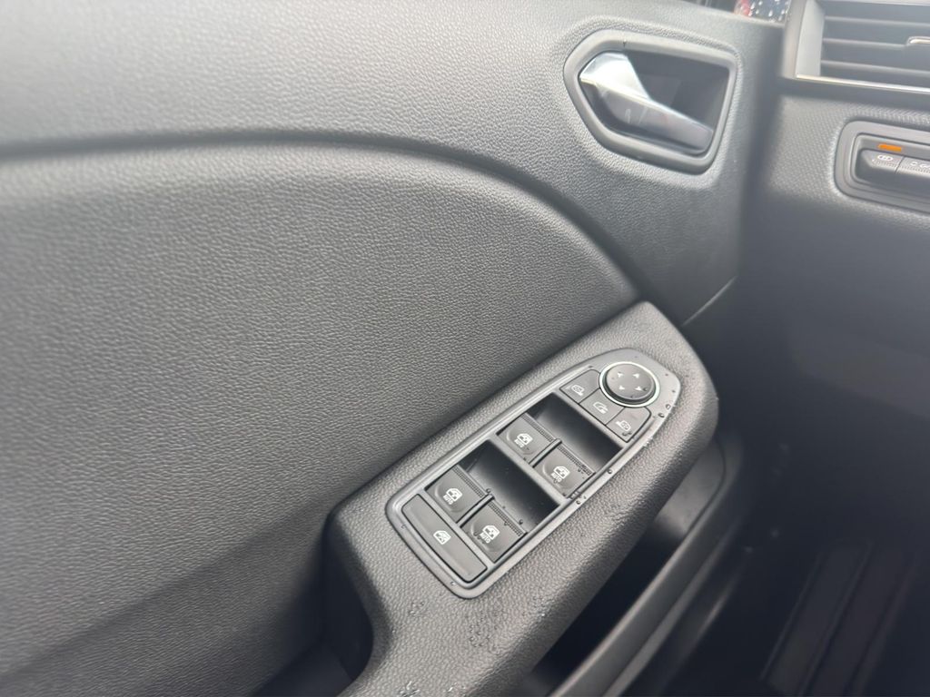 Mitsubishi Colt 2025