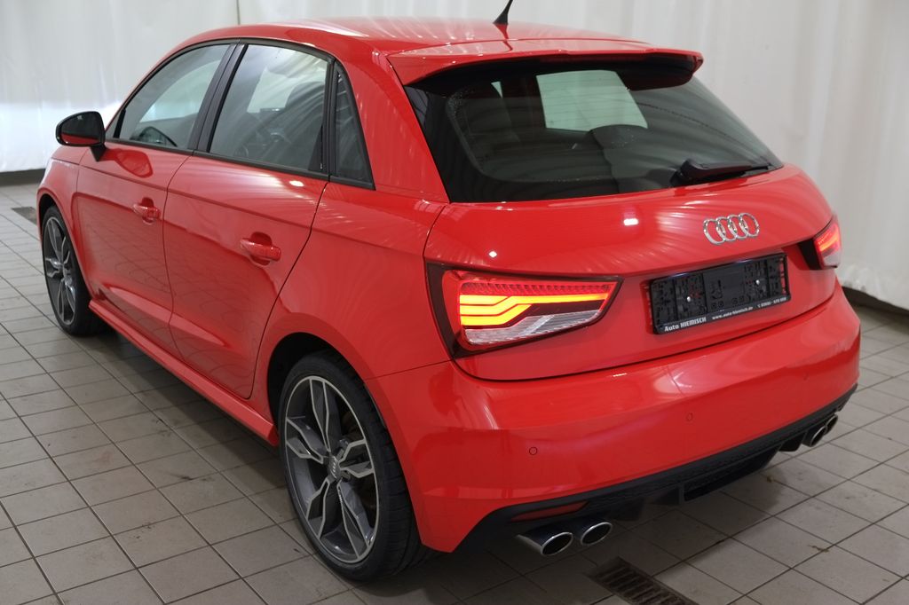 Audi S1 2016