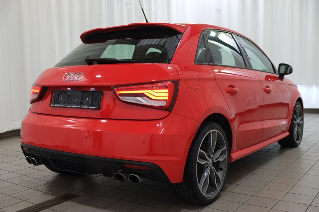 Audi S1 2016