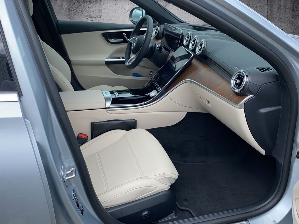 Mercedes-Benz C 220 2024