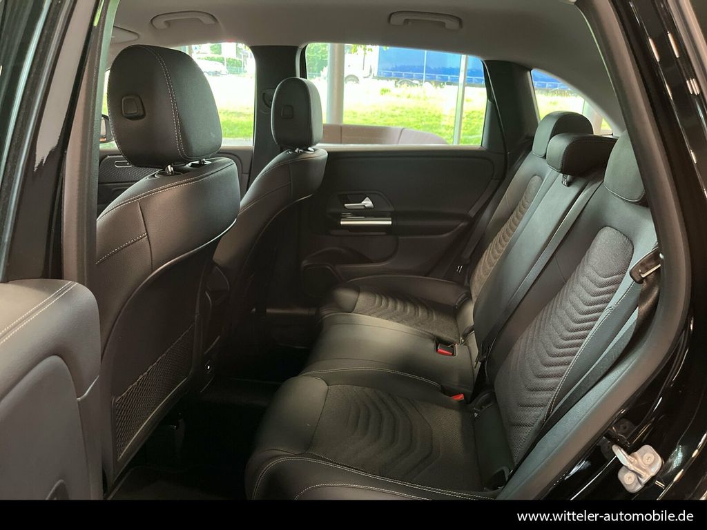 Mercedes-Benz B 200 2024