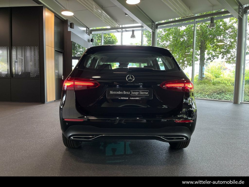 Mercedes-Benz B 200 2024